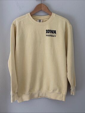 Iowa Pharmacy‎ Crewneck Sweatshirt - Butter Yellow Size Small Comfort Colors